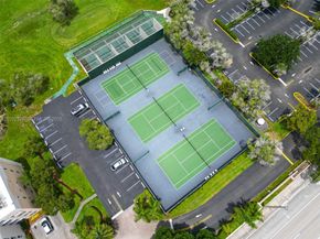 10130 Sunrise Lakes Boulevard 210, Sunrise FL 33322