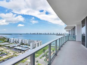 220 Lake Shore Drive 1813, Lake Park FL 33403