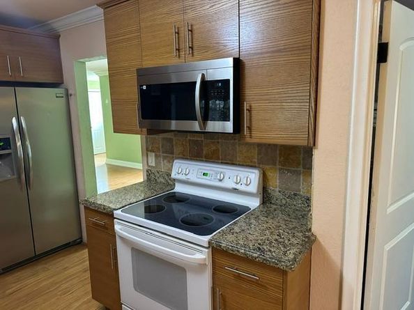 732 SE 11th Avenue, Deerfield Beach FL 33441