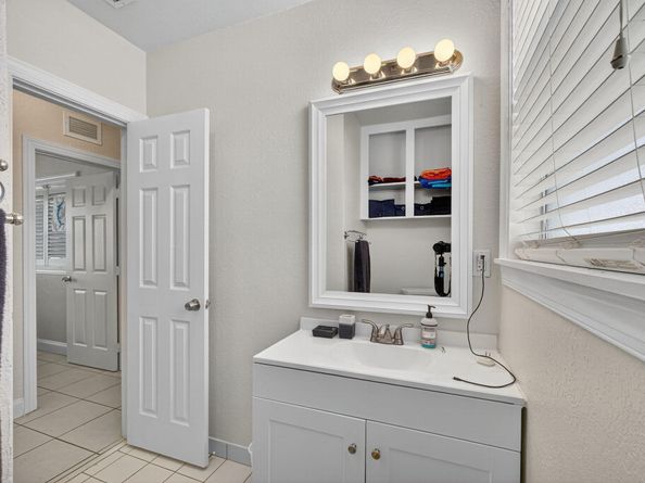 343 Bamboo Road 14, Palm Beach Shores FL 33404