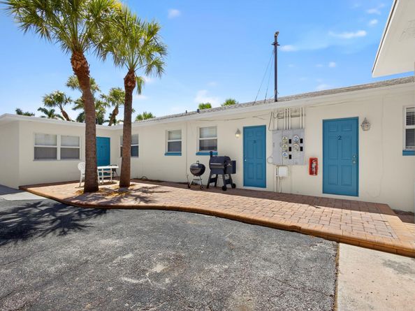 343 Bamboo Road 14, Palm Beach Shores FL 33404