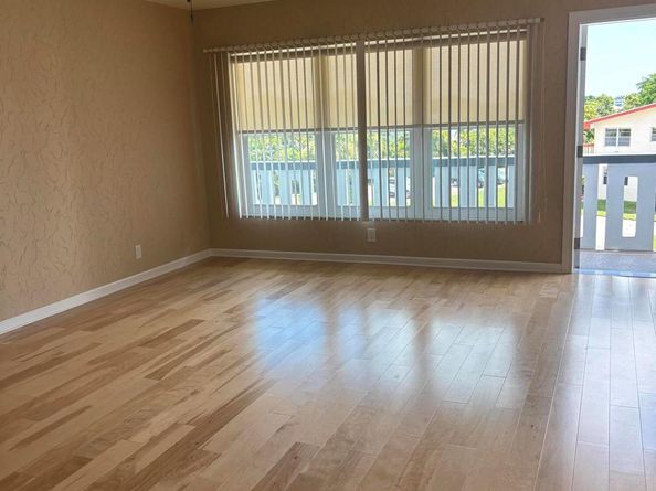 312 Wellington F, West Palm Beach FL 33417