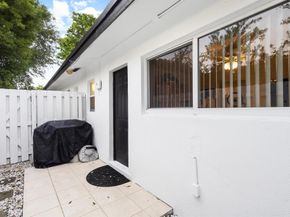 1801 NE 25th Avenue 13, Pompano Beach FL 33062
