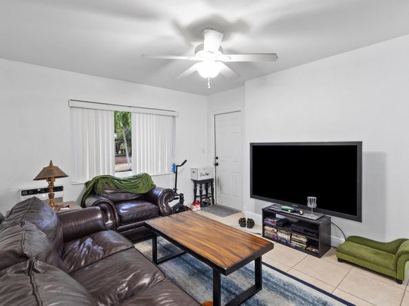 1801 NE 25th Avenue 13, Pompano Beach FL 33062