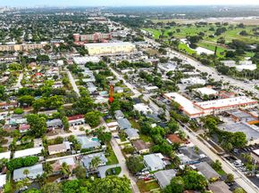 1801 NE 25th Avenue 13, Pompano Beach FL 33062