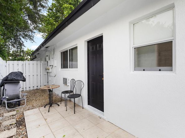 1801 NE 25th Avenue 13, Pompano Beach FL 33062