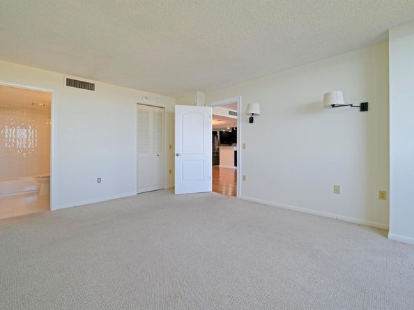 5600 N Flagler Drive 2507, West Palm Beach FL 33407