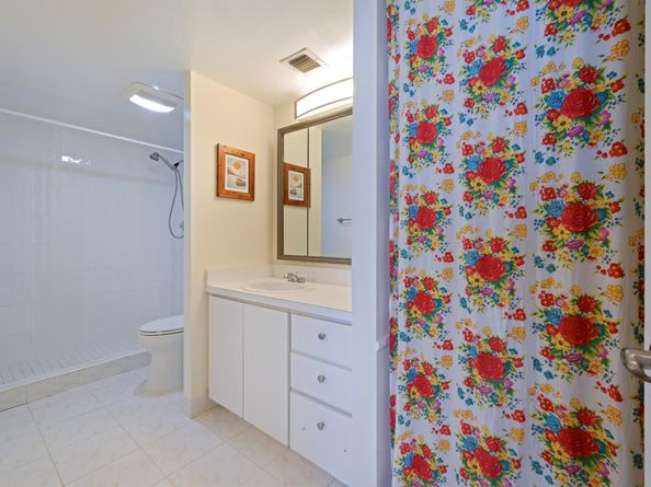 5600 N Flagler Drive 2507, West Palm Beach FL 33407