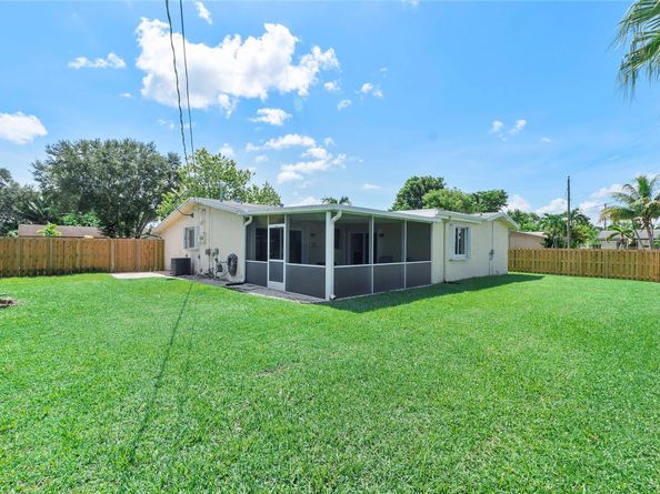 3811 NW 113th Ave, Sunrise FL 33323
