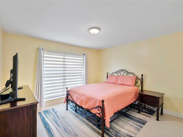 3811 NW 113th Ave, Sunrise FL 33323
