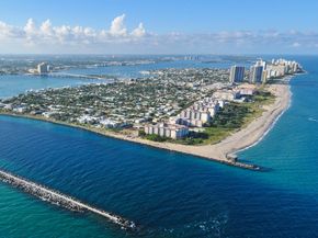 2700 N Ocean Drive 2504b, Singer Island FL 33404