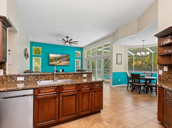 5815 NW 96th Dr, Parkland FL 33076