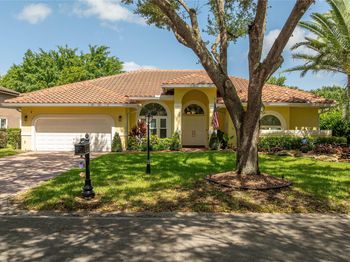5815 NW 96th Dr