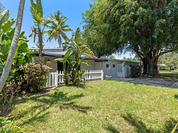 1637 N Victoria Park Road, Fort Lauderdale FL 33305