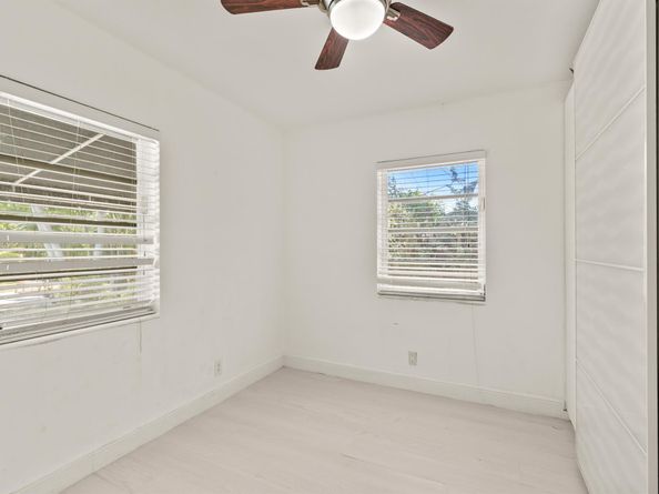 1637 N Victoria Park Road, Fort Lauderdale FL 33305