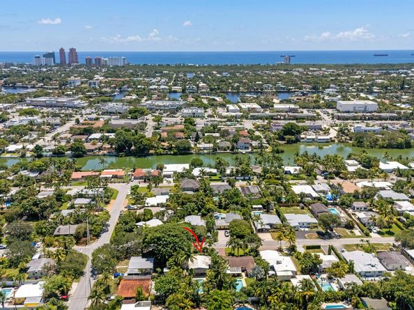 1637 N Victoria Park Road, Fort Lauderdale FL 33305