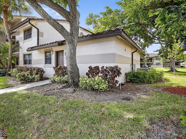9953 Nob Hill Ct 9953, Sunrise FL 33351