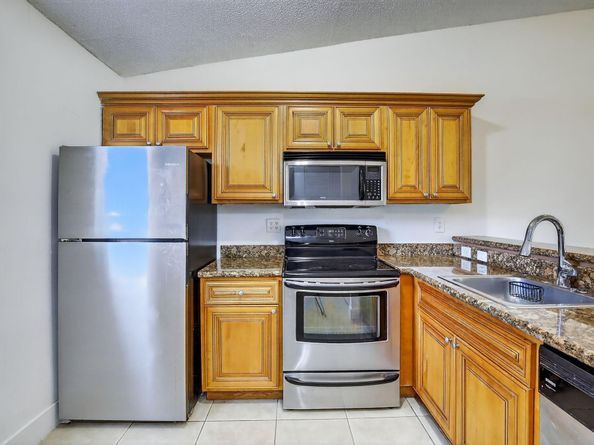 9953 Nob Hill Ct 9953, Sunrise FL 33351
