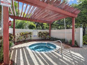 9953 Nob Hill Ct 9953, Sunrise FL 33351
