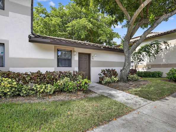 9953 Nob Hill Ct 9953, Sunrise FL 33351