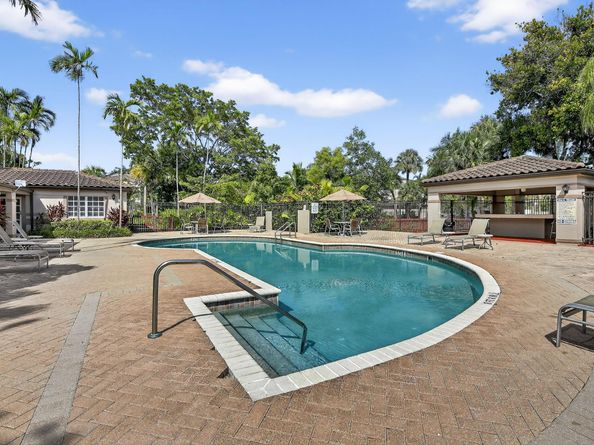 9953 Nob Hill Ct 9953, Sunrise FL 33351