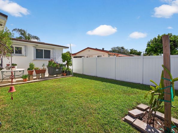 6360 Plunkett Street, Hollywood FL 33023