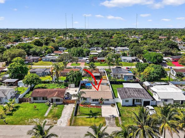 6360 Plunkett Street, Hollywood FL 33023