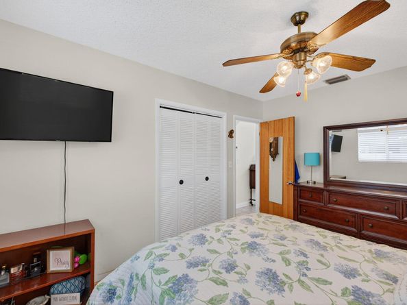 6360 Plunkett Street, Hollywood FL 33023