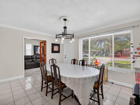 6360 Plunkett Street, Hollywood FL 33023