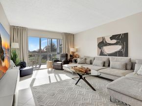 2802 Victoria Way E2, Coconut Creek FL 33066