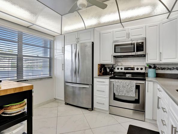 2802 Victoria Way E2, Coconut Creek FL 33066