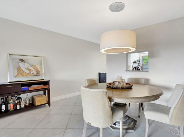 2802 Victoria Way E2, Coconut Creek FL 33066