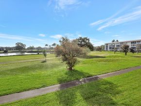 2802 Victoria Way E2, Coconut Creek FL 33066