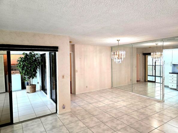 4049 N Carambola Cir 4049, Pompano Beach FL 33066