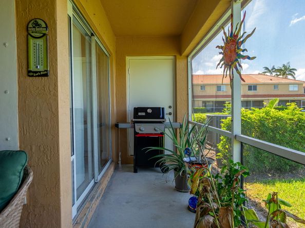 6242 Eaton Street, West Palm Beach FL 33411