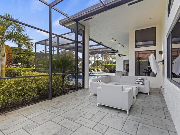 10265 Shireoaks Lane, Boca Raton FL 33498