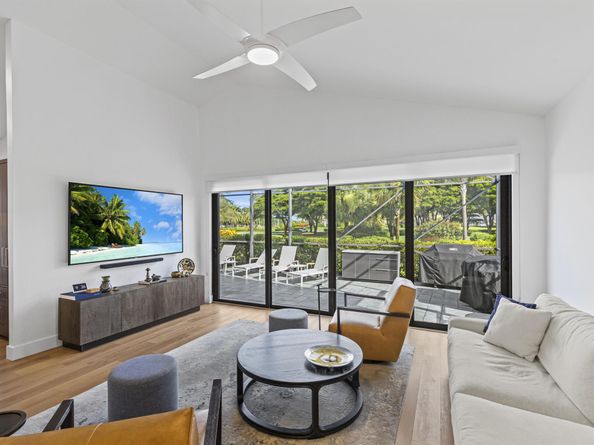 10265 Shireoaks Lane, Boca Raton FL 33498