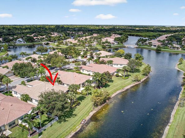 8419 St Johns Court, Wellington FL 33414