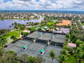 8419 St Johns Court, Wellington FL 33414