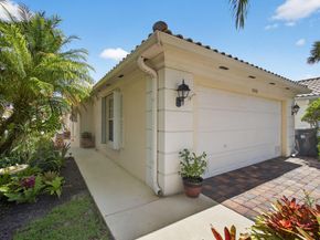 8419 St Johns Court, Wellington FL 33414