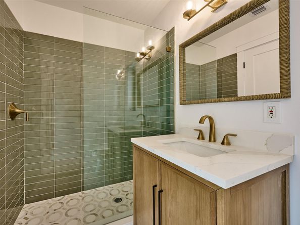 5921 NE 22nd Way, Fort Lauderdale FL 33308