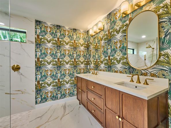 5921 NE 22nd Way, Fort Lauderdale FL 33308