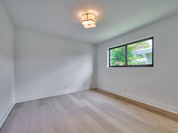 5921 NE 22nd Way, Fort Lauderdale FL 33308