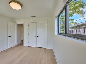 5921 NE 22nd Way, Fort Lauderdale FL 33308