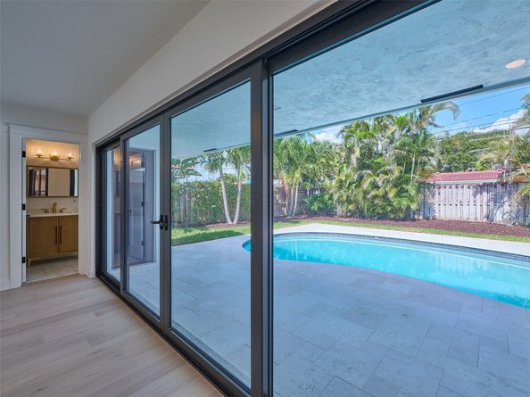 5921 NE 22nd Way, Fort Lauderdale FL 33308