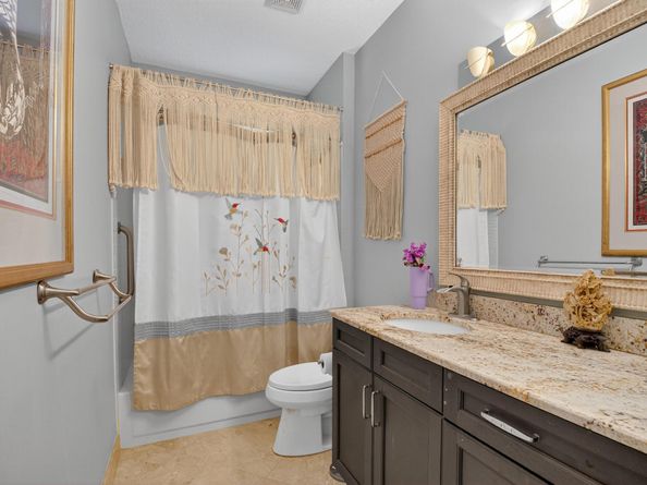 8121 Desmond Drive, Boynton Beach FL 33472
