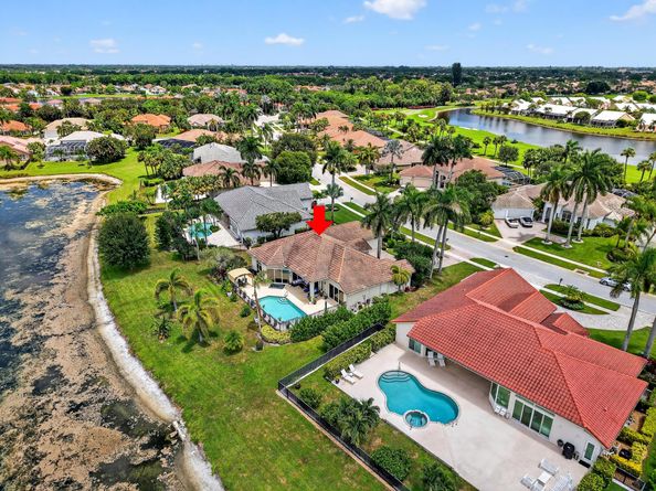 8121 Desmond Drive, Boynton Beach FL 33472