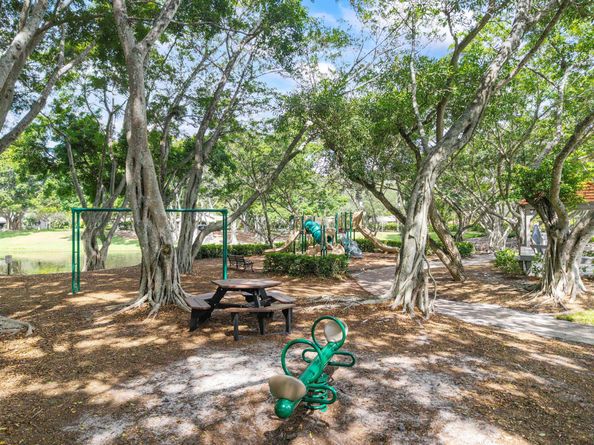 2421 NW 36th Street, Boca Raton FL 33431