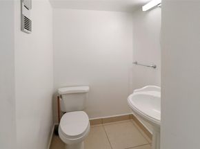 3300 W Rolling Hills Cir 503, Davie FL 33328