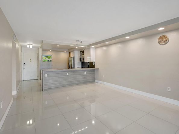 3600 NE 170th Street 407, North Miami Beach FL 33160